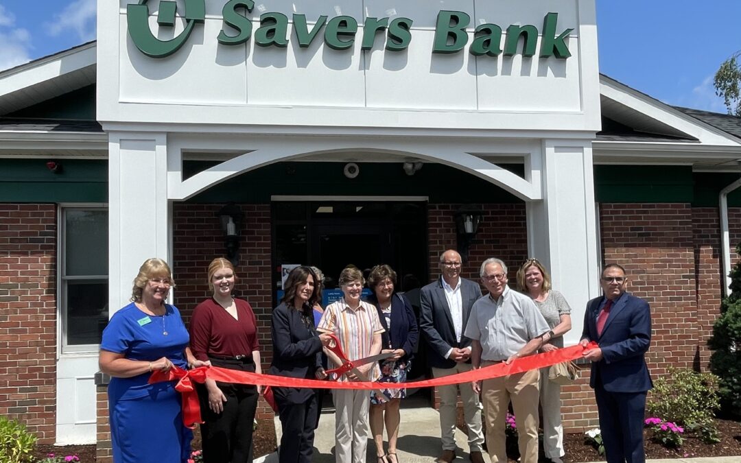 Savers Bank Celebrates Grand Reopening